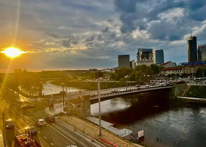 Spectacular River View *